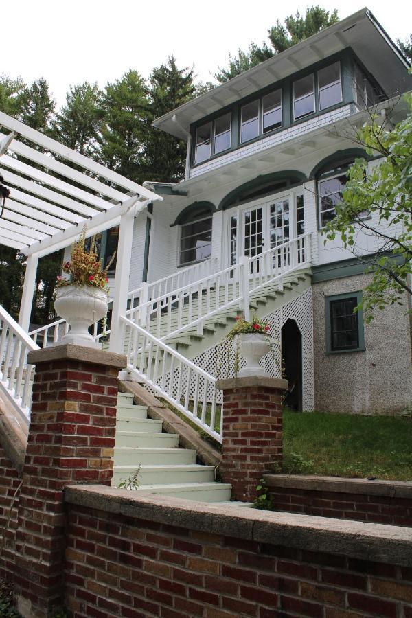 The Hillside B&B. Home W/ Breakfast Service! Wisconsin Dells Exteriér fotografie